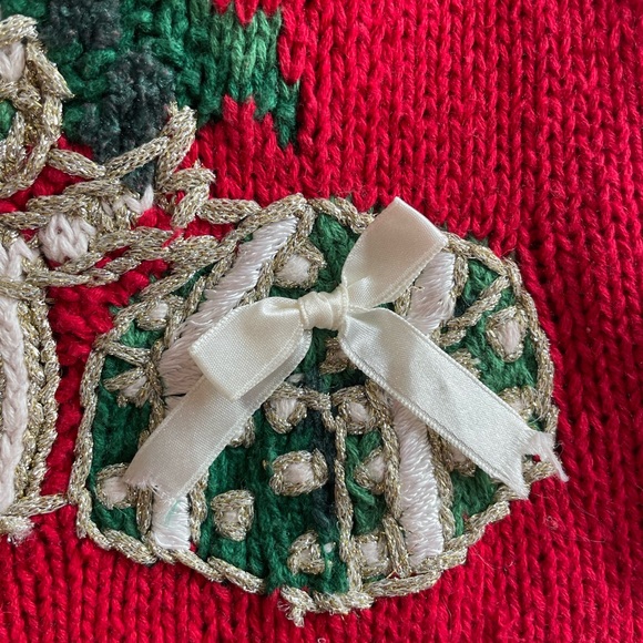 Ultimate Vintage Christmas Sweater - Picture 6 of 9